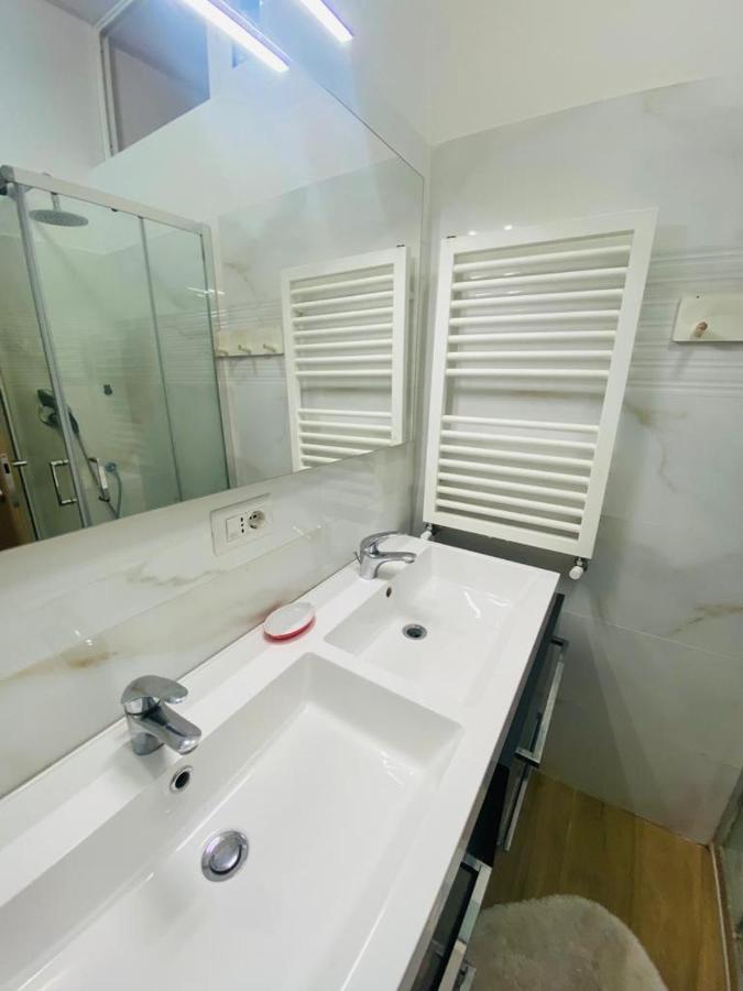 Large Garden Apartment Rome Bagian luar foto