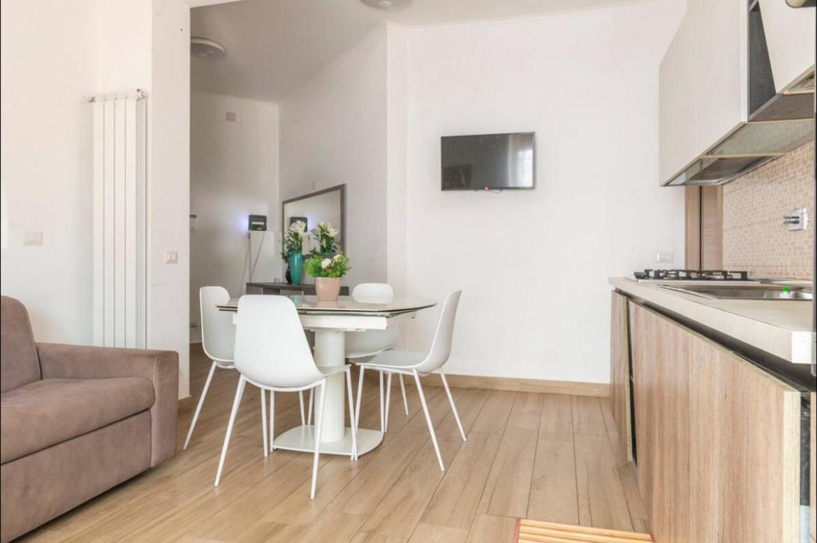 Large Garden Apartment Rome Bagian luar foto
