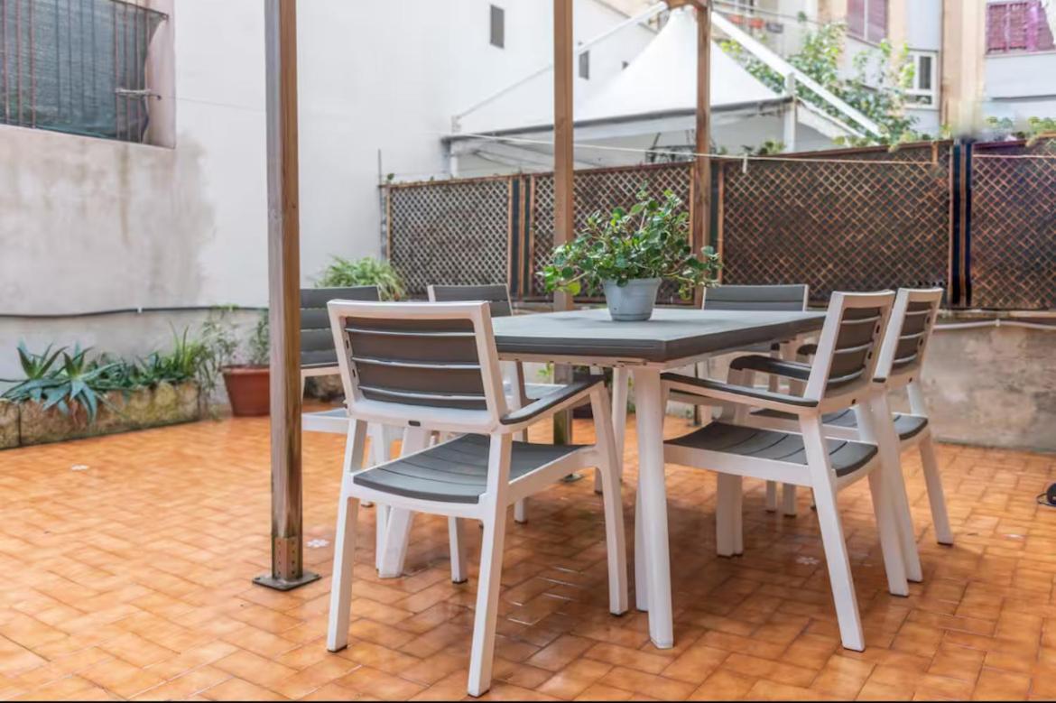 Large Garden Apartment Rome Bagian luar foto